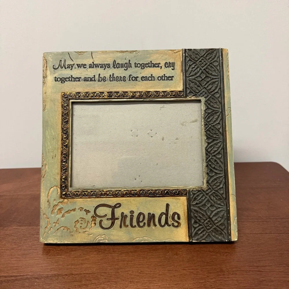 Stone Carved “Friends” Decorative Picture Frame